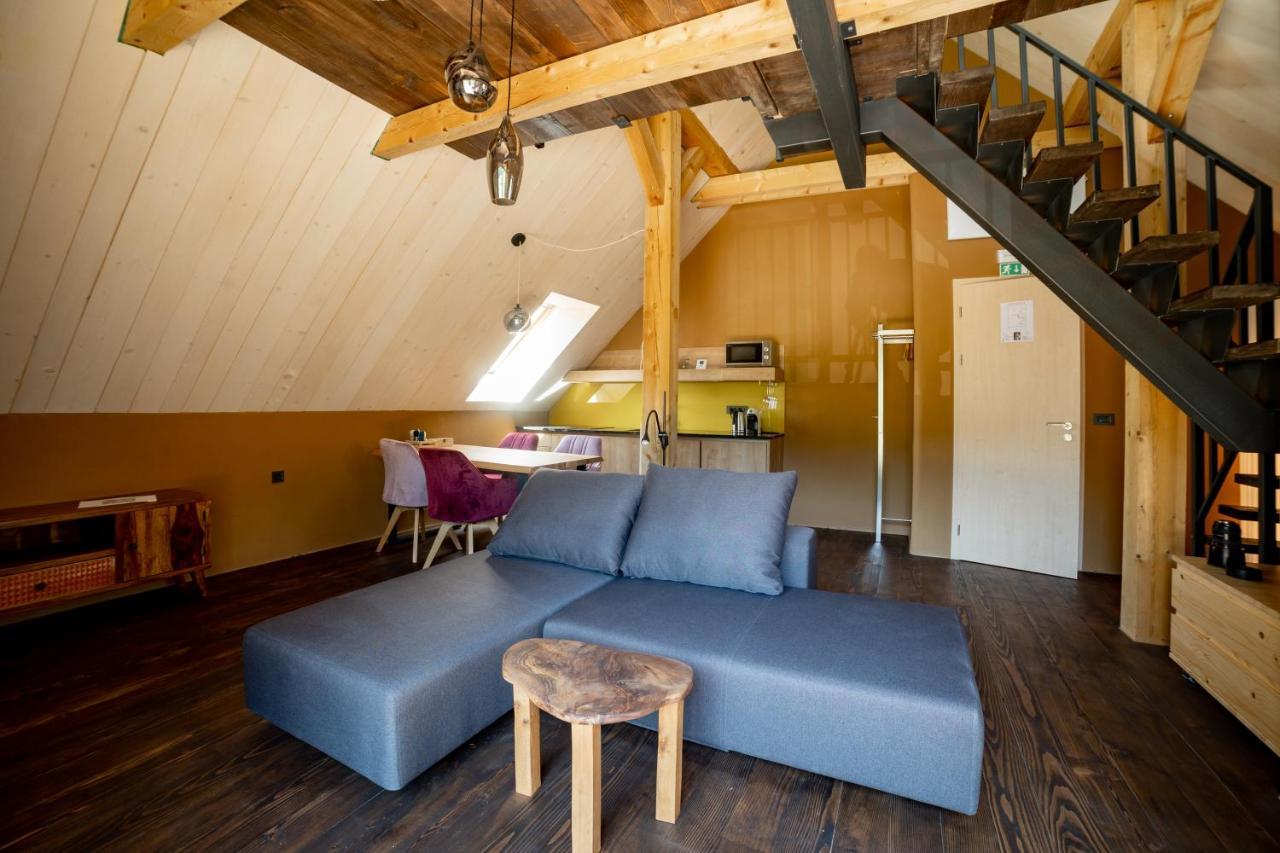 Hisa Zdravega Oddiha Apartman Begunje pri Cerknici Kültér fotó